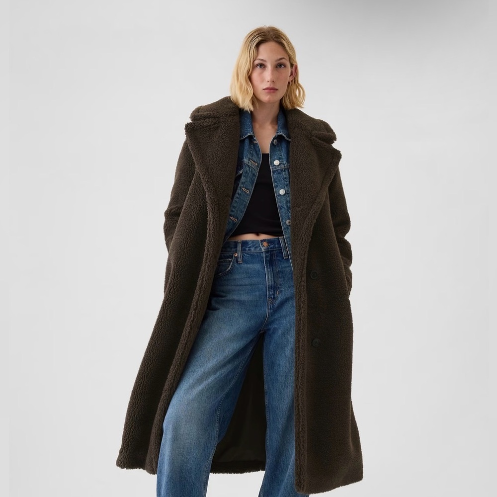 SOLD IN MERCARI ! NWT GAP Women's Brown Sherpa Coat​